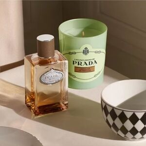Prada Infusion de Vanille Candle 5.8 oz